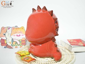 Khủng Long sứ tiết kiệm màu đỏ, cao 23cm