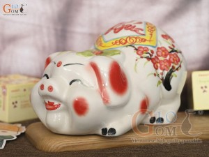 Heo sứ tiết kiệm dáng nằm mắt híp trắng, dài 23cm