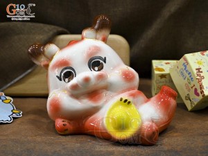 Tiểu Long tiết kiệm dáng nằm ôm vàng màu đỏ, dài 25cm