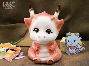 Tiểu Long tiết kiệm dáng ngồi màu cam, cao 30cm