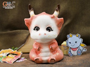 Tiểu Long tiết kiệm dáng ngồi màu cam, cao 30cm