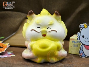 Tiểu Long tiết kiệm dáng ôm vàng, cao 17,5cm