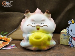 Tiểu Long tiết kiệm dáng ôm vàng màu hồng, cao 17,5cm