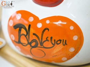 Heo sứ tiết kiệm màu trắng tim cam, cao 15cm