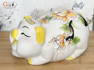 Heo sứ tiết kiệm vẽ hoa Phù Dung, màu trắng dài 32cm