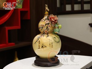 Hồ lô mini đắp nổi hoa Đào màu vàng loang vẽ vàng 24k, cao 36cm
