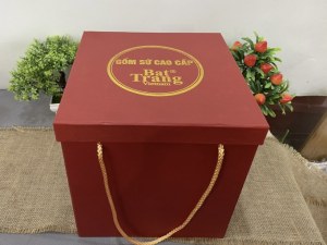 Hộp xi đỏ lót lụa bình hút lộc, cao 18cm