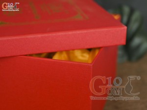 Hộp xi đỏ lót lụa đựng ấm chén S3