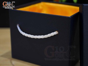 Hộp xi lót lụa đựng cốc màu xanh đen, 500ml