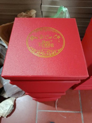 Hộp xi lót lụa kích thước 22cm x 22cm H4cm