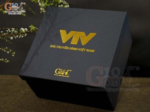 Hộp xi lót lụa VTV đựng ấm chén màu xanh đen S2 Hộp xi lót lụa VTV đựng ấm chén màu xanh đen S2