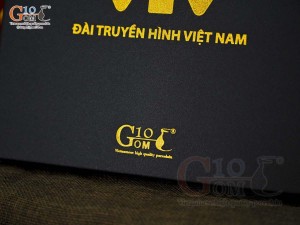 Hộp xi lót lụa VTV đựng ấm chén màu xanh đen S2