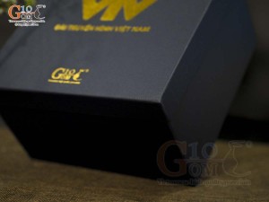 Hộp xi lót lụa VTV đựng ấm chén màu xanh đen S2