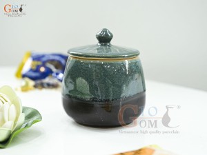 Hũ có nắp men cẩm thạch đắp nổi hoa Sen, cao 12cm