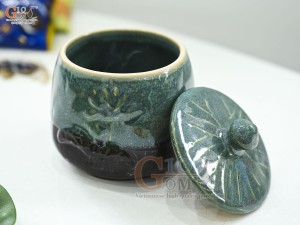 Hũ có nắp men hỏa biến đắp nổi hoa Sen, cao 12cm