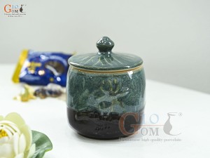 Hũ có nắp men hỏa biến đắp nổi hoa Sen, cao 12cm