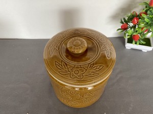 Hũ dưa men cổ khắc hoa, đường kính 18cm