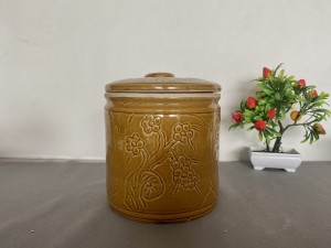 Hũ dưa men cổ khắc hoa, đường kính 18cm