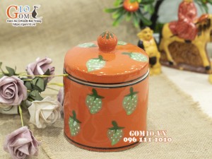 Hũ dưa men màu cam vẽ dâu tây, đường kính 12cm