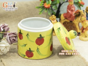Hũ dưa men màu vàng vẽ cà chua, đường kính 12cm