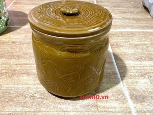 Hũ dưa men nâu khắc hoa, đường kính 22cm