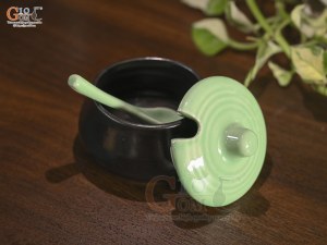 Hũ gia vị men màu ( nắp xanh, đỏ, vàng)