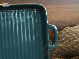 Khay chữ nhật có quai men xanh kẻ chỉ vàng kim, 21,5x16,5cm