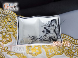 Đĩa gia vị 2 ngăn men chàm cổ họa tiết Sen đen