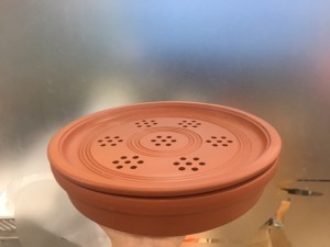 Khay gốm đỏ đường kính 22cm