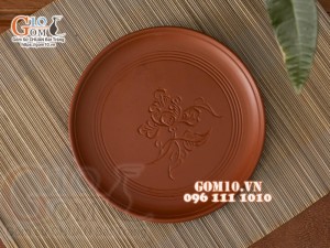 Khay gốm đỏ khắc hoa đường kính 18.5cm 