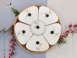 Khay mứt 5 cánh men kem vẽ hoa đào xanh (Kèm khay mây)