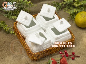 Khay mứt Tết dáng hũ thông men trắng, khay mây 22cm