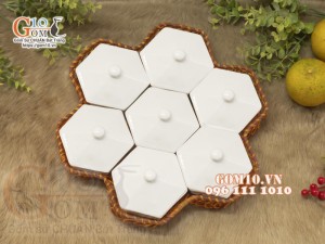 Khay mứt Tết dáng Tổ ong, men trắng, khay mây 34cm