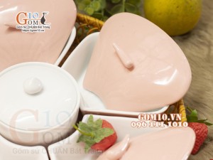 Khay mứt Tết hoa 5 cánh, màu hồng, khay mây 33cm