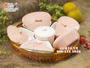 Khay mứt Tết hoa 5 cánh, màu hồng, khay mây 33cm