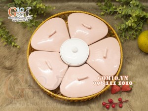 Khay mứt Tết hoa 5 cánh, màu hồng, khay mây 33cm