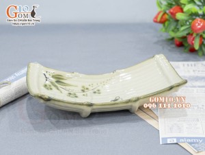 Khay thuyền men kem vẽ chuồn tre 22cm