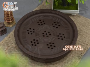 Khay tròn thủng gốm đen, đường kính 22cm