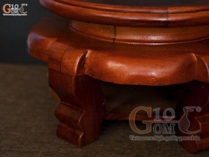 Kỉ váy gỗ hương phi 30cm