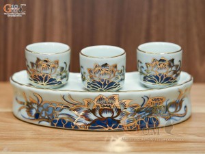 Kỷ cong 3 chén men lam vẽ Sen Đại Cát, vẽ vàng 24k