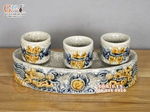Kỷ cong 3 chén men rạn đắp nổi Rồng Phú Quý