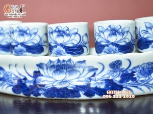 Kỷ cong 5 chén men lam cổ vẽ Sen Cát Tường
