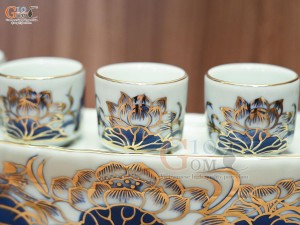 Kỷ cong 5 chén men lam vẽ Sen Đại Cát, vẽ vàng 24k