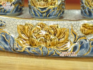 Kỷ cong 5 chén men rạn đắp nổi Sen Cát Tường, vẽ vàng 24k