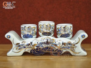 Kỷ ngai 3 chén men lam cổ vẽ Sen Tài Lộc, vẽ vàng 24k