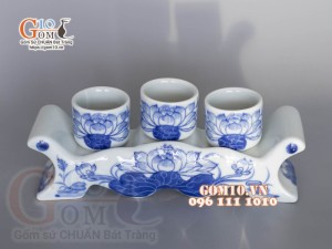 Kỷ ngai 3 chén men lam vẽ sen