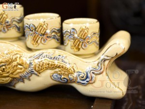 Kỷ ngai 5 chén men hoàng tộc đắp nổi Rồng Như Ý, vẽ vàng 24k