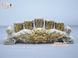 Kỷ ngai 5 chén men rạn đắp nổi Rồng vẽ vàng 24k