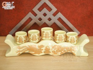 Kỷ ngai 5 họa tiết Rồng vàng kim