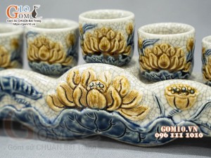 Kỷ ngai 5 chén men rạn đắp nổi Sen Tài Lộc